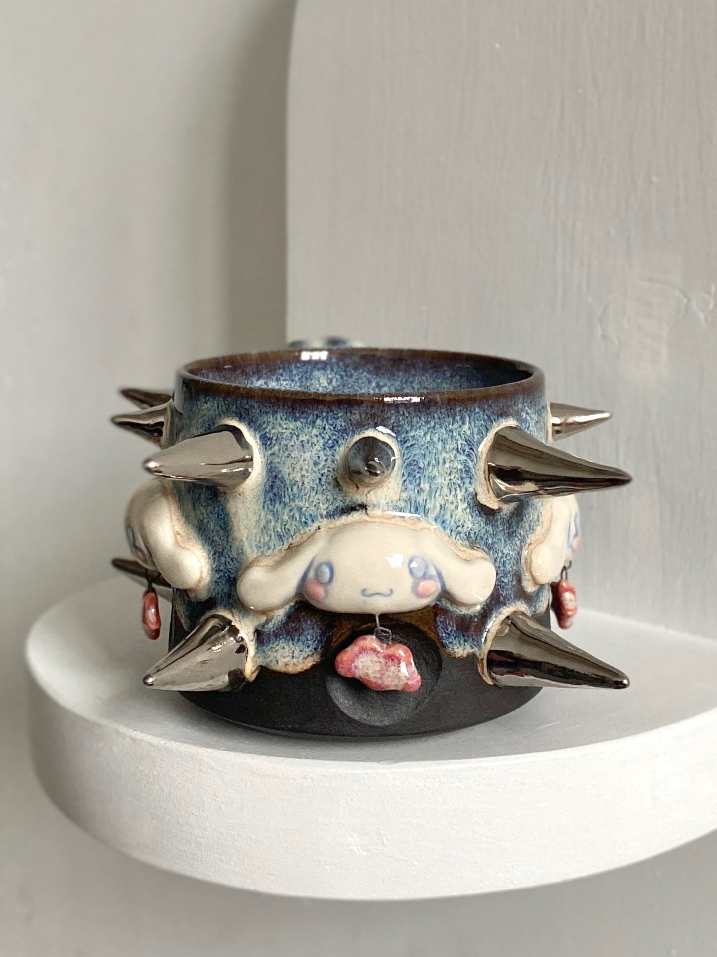 *SECOND* Cinnamon Roll Charms Mug